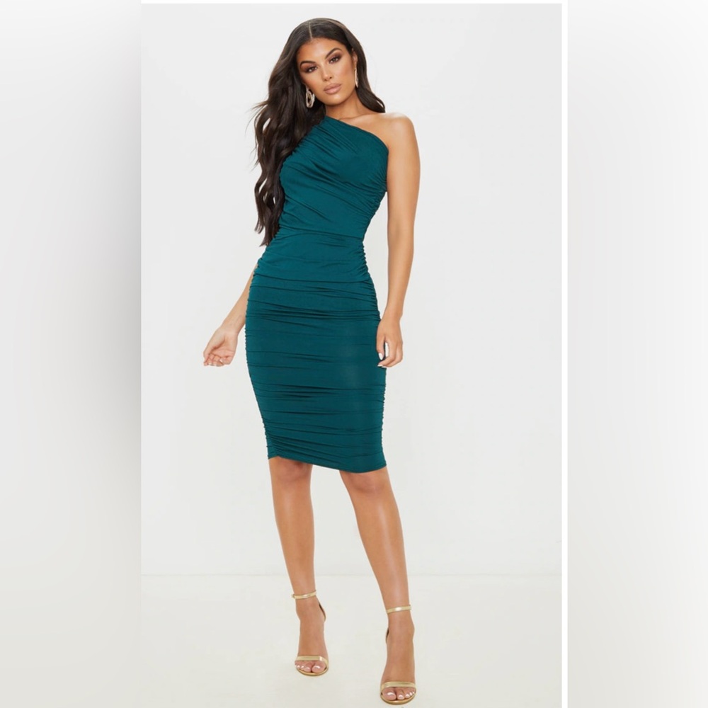 Pretty little thing Emerald Green Slinky One Shoulder Ruched Longline Midi Dress